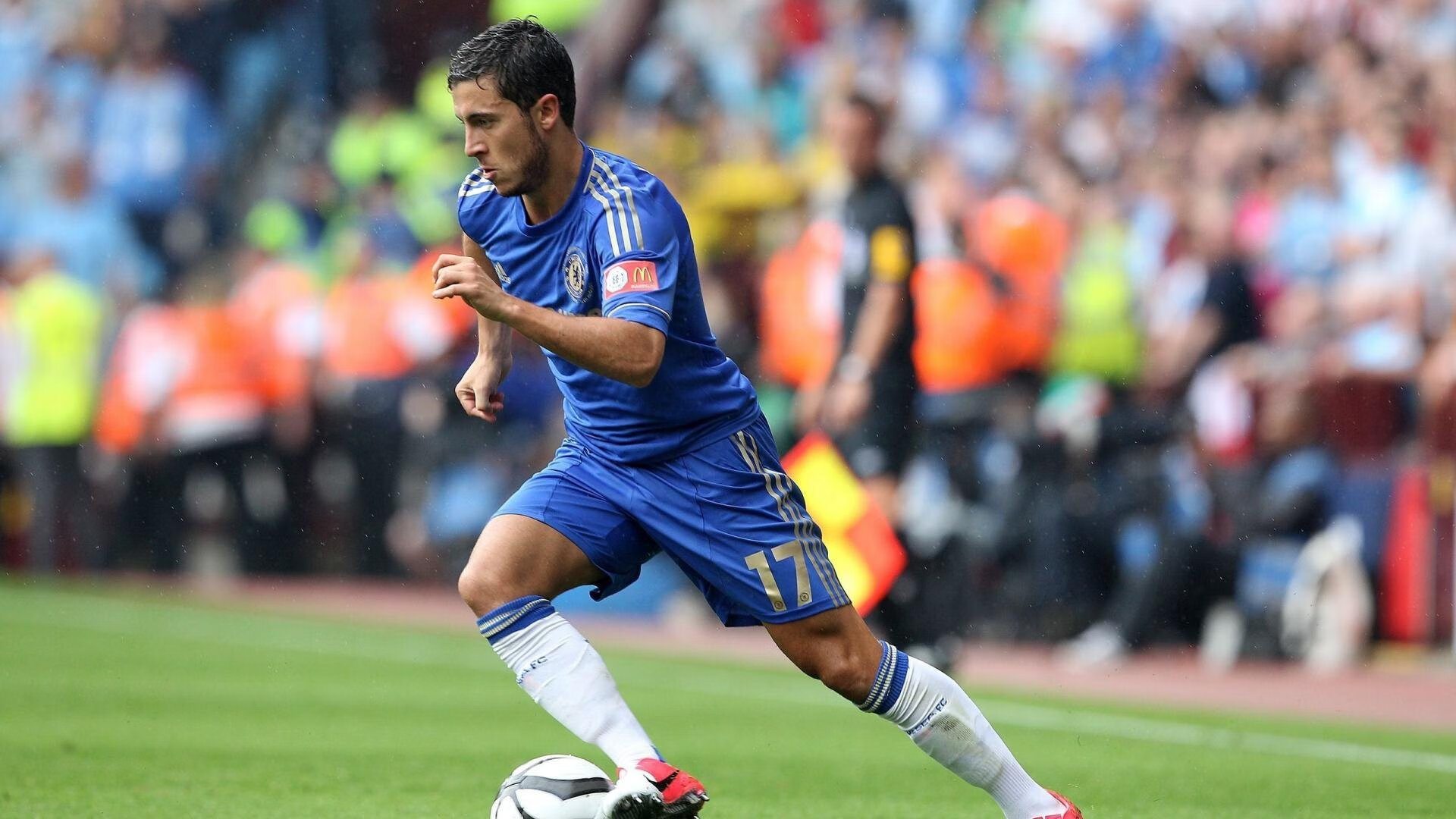 “英超劲旅迎来关键战役，冲击榜首再奋勇”，英超劲旅有哪些